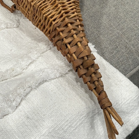 VINTAGE woven cornucopia - Picture 4 of 5